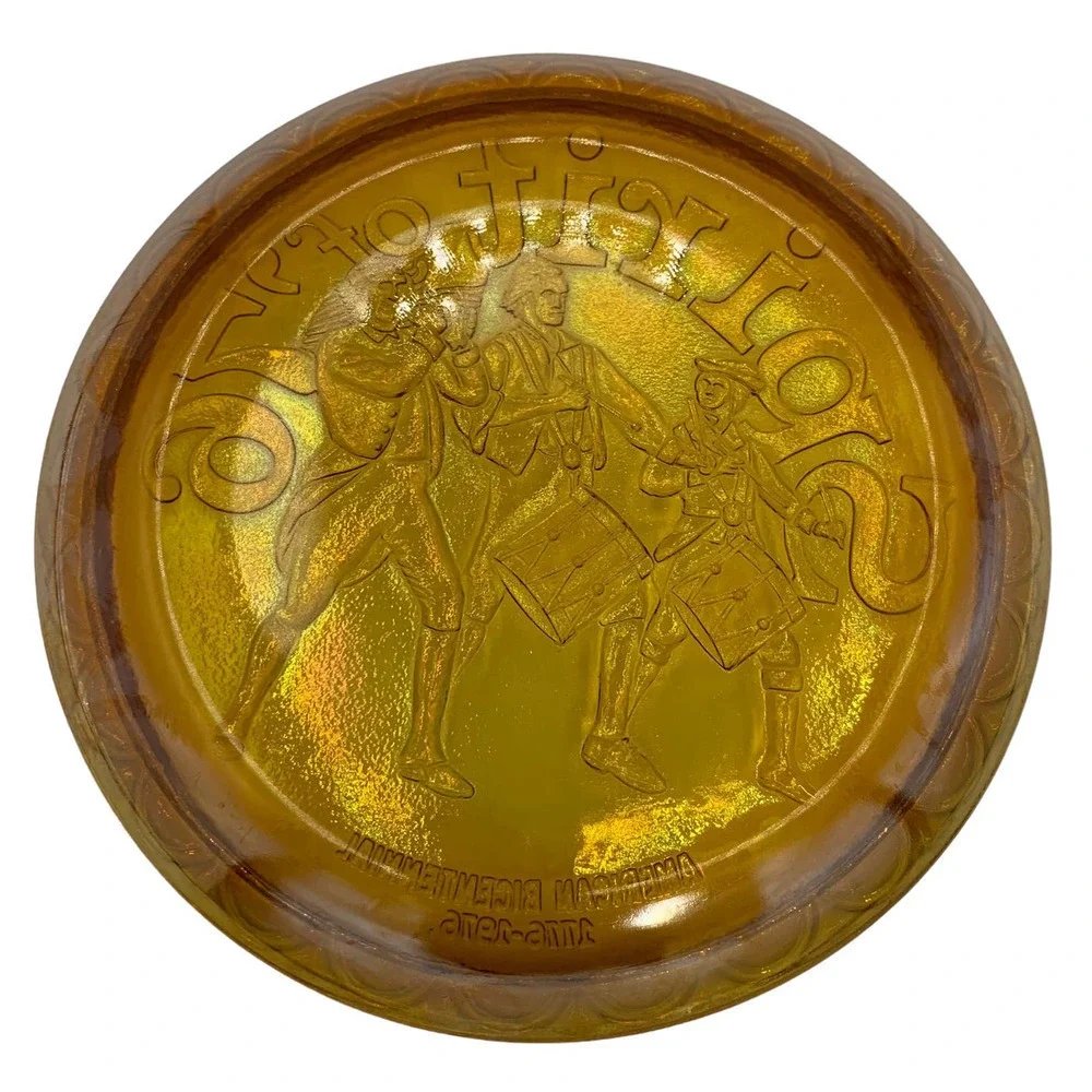 Indiana Glass Co. 1776-1976 Commemorative‎ Plate SPIRIT OF '76 Fife & Drum